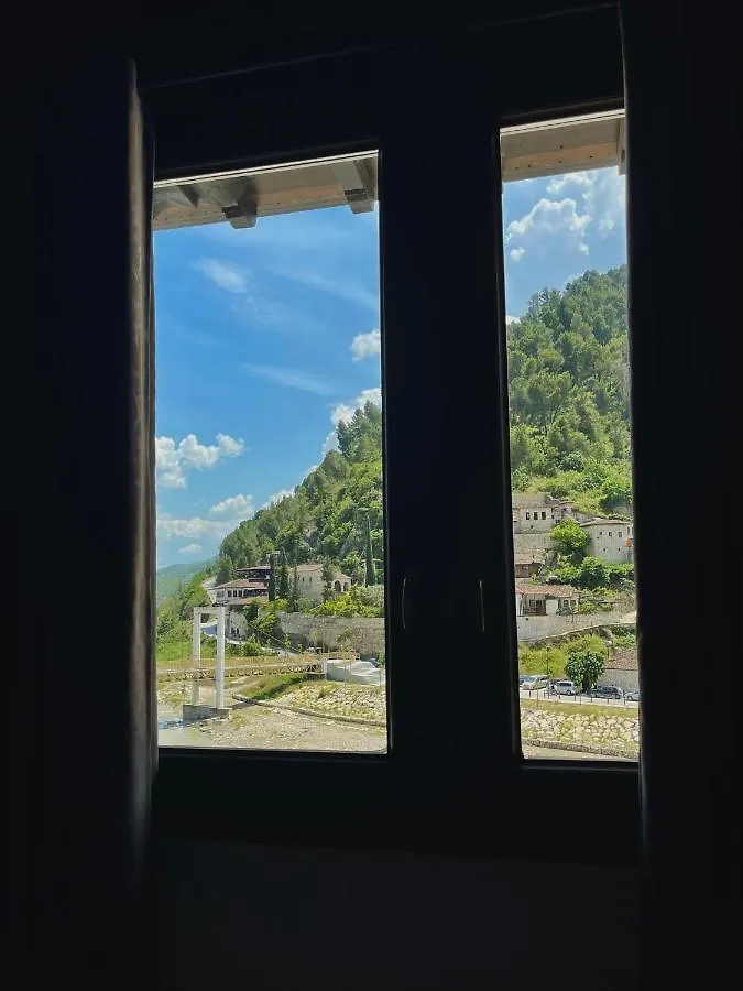 White House Boutique Hotel & Restaurant - Since 1999 Berat 0*,