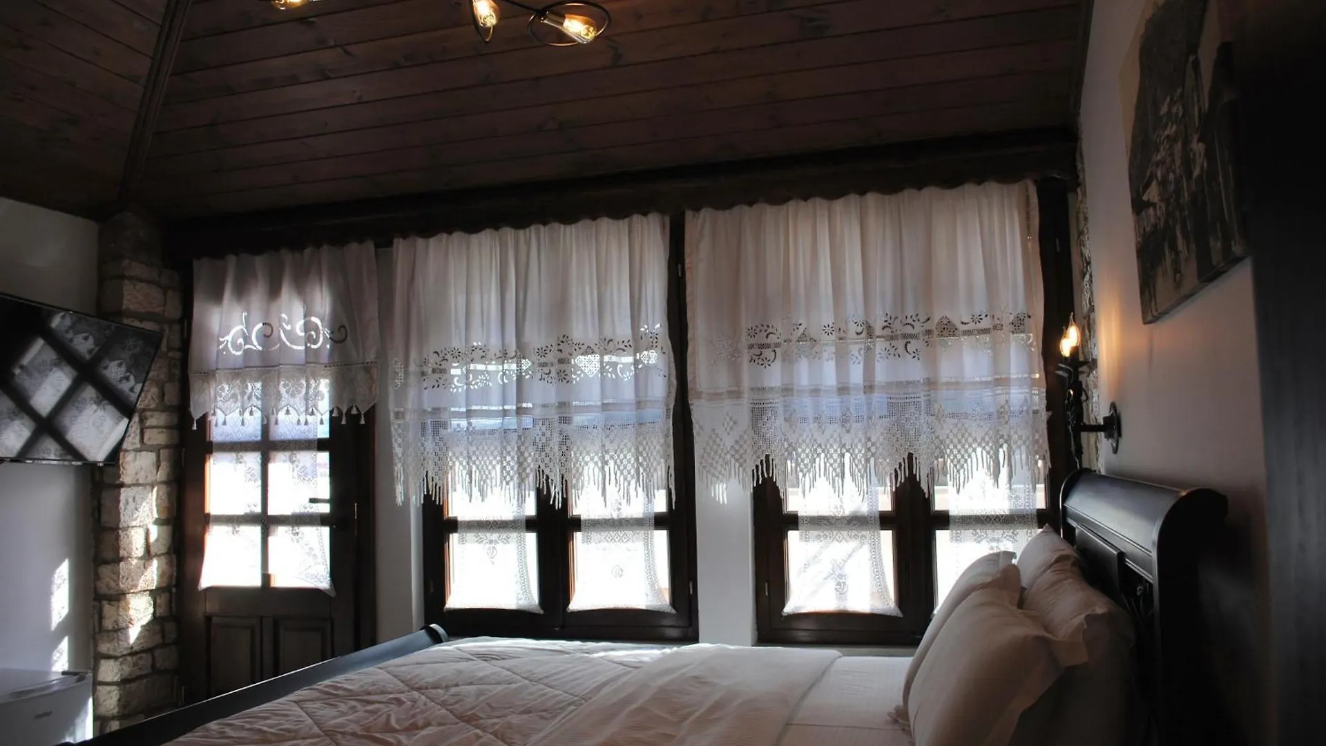 White House Boutique Hotel & Restaurant - Since 1999 Berat