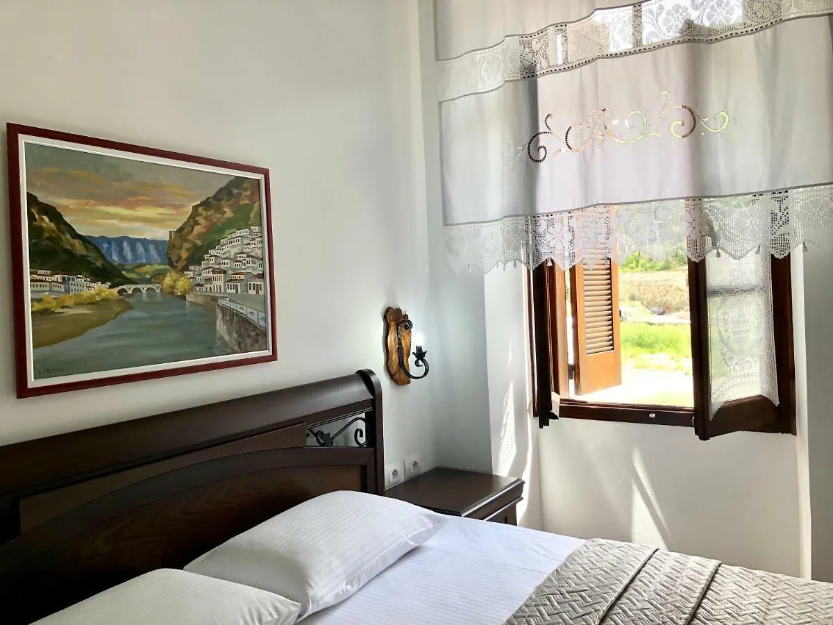 White House Boutique Hotel & Restaurant - Since 1999 Berat 0*,  Albania