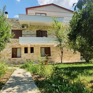 Xho's Forest Guest house