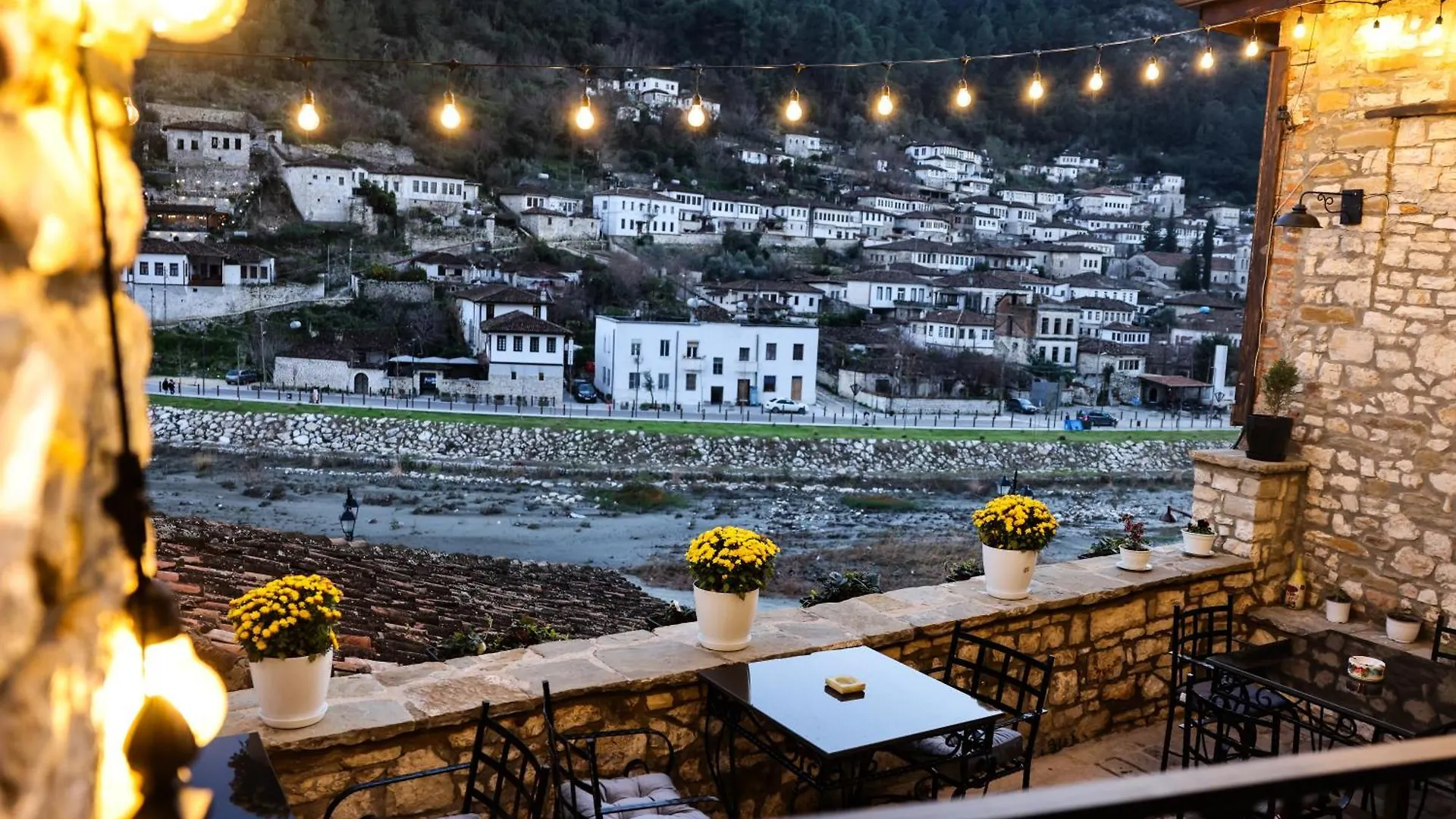 White House Boutique Hotel & Restaurant - Since 1999 Berat